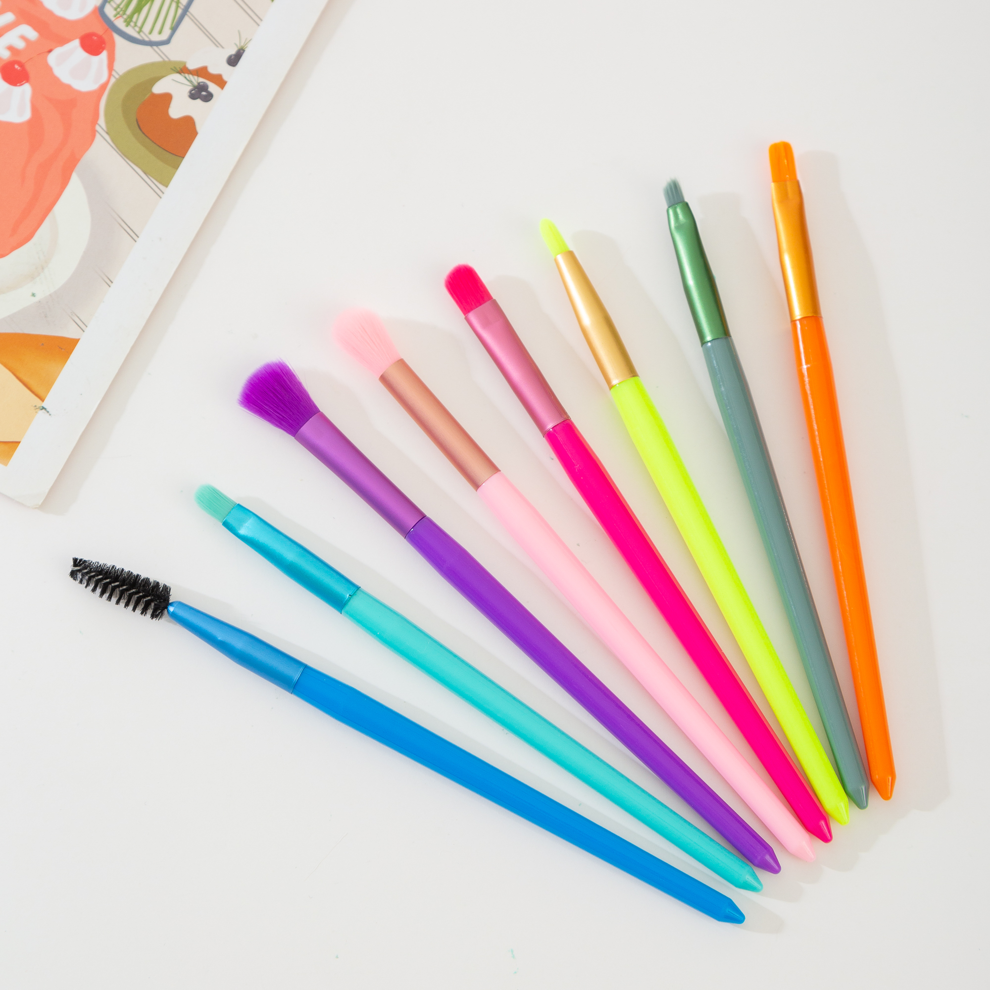 841A1534 Cross-border new 8 dopamine colourful makeup brush set